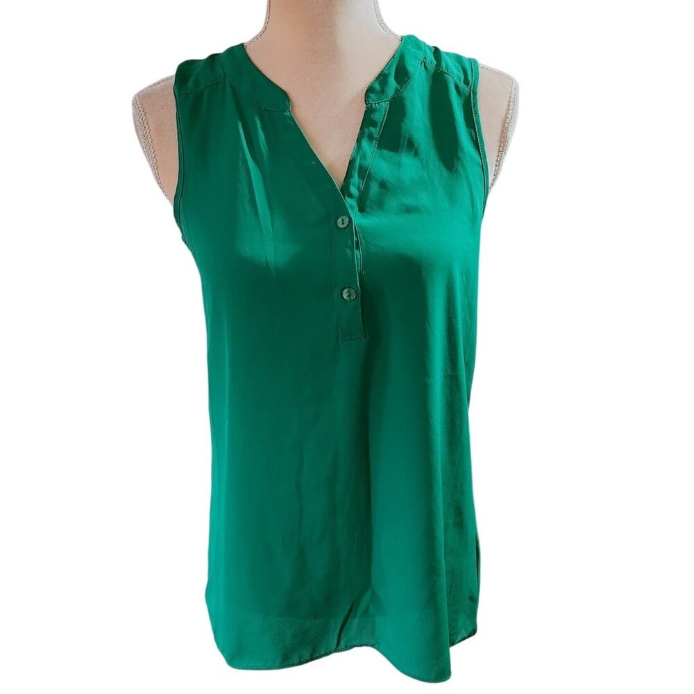 IZ Byer Green Sleeveless V Neck Criss Cross Back Shirt Size Small